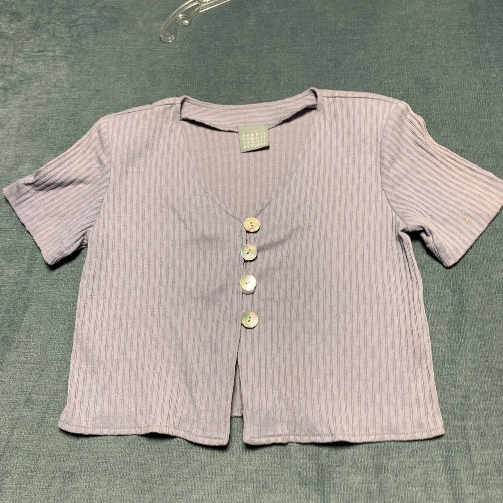Rabbit Designs Crop Top Womens Light Lavender Ribbed Texture Button Front V Neck